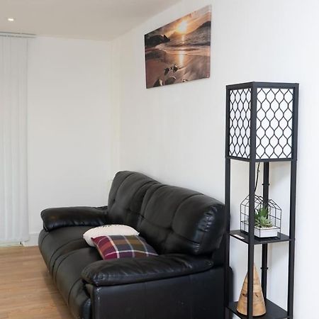 1 Bed Luxury Comfortable Apt Londyn Zewnętrze zdjęcie